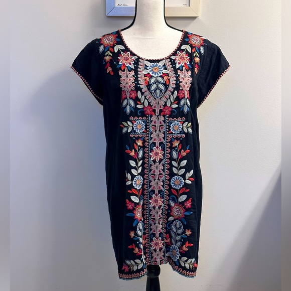 Johnny Was Dresses & Skirts - Johnny Was Maisie Linen Black Peasant Tunic Dress